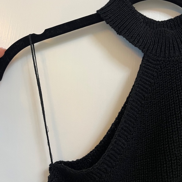 Made in Italy Black Knit Asymmetrical Halter Top 100% Cotton Size S - Picture 4 of 10